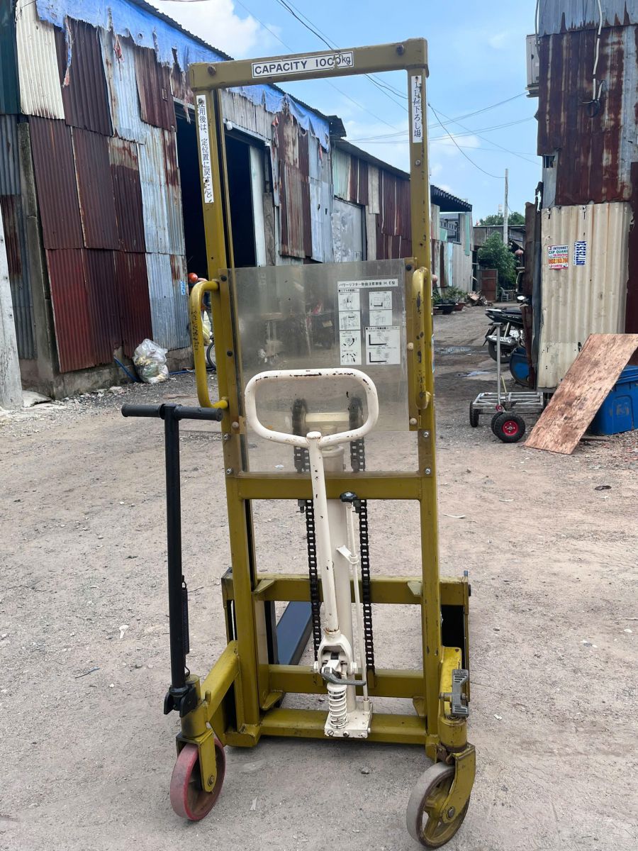 Bơm thủy lực xe cao 1 tấn